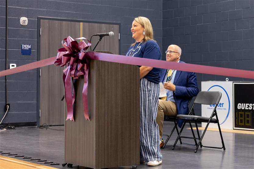 Students cut ribbon at new school